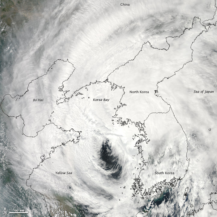 Typhoon Bolaven neared Korean Peninsula on 28 Aug 2012