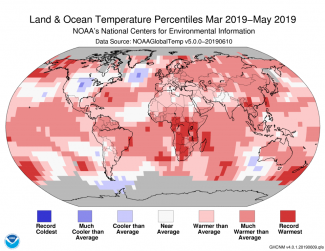 Map of March–May global blended land and sea surface temperature percentiles