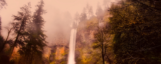 Photo of Multnomah Falls in Oregon